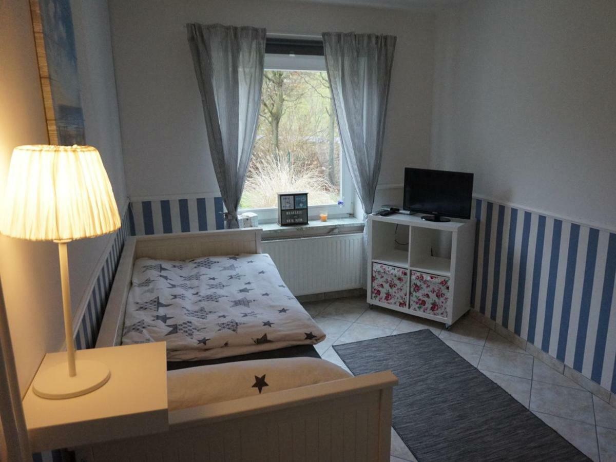 הוילה בוסום Ferienhaus "Achtern Diek" מראה חיצוני תמונה